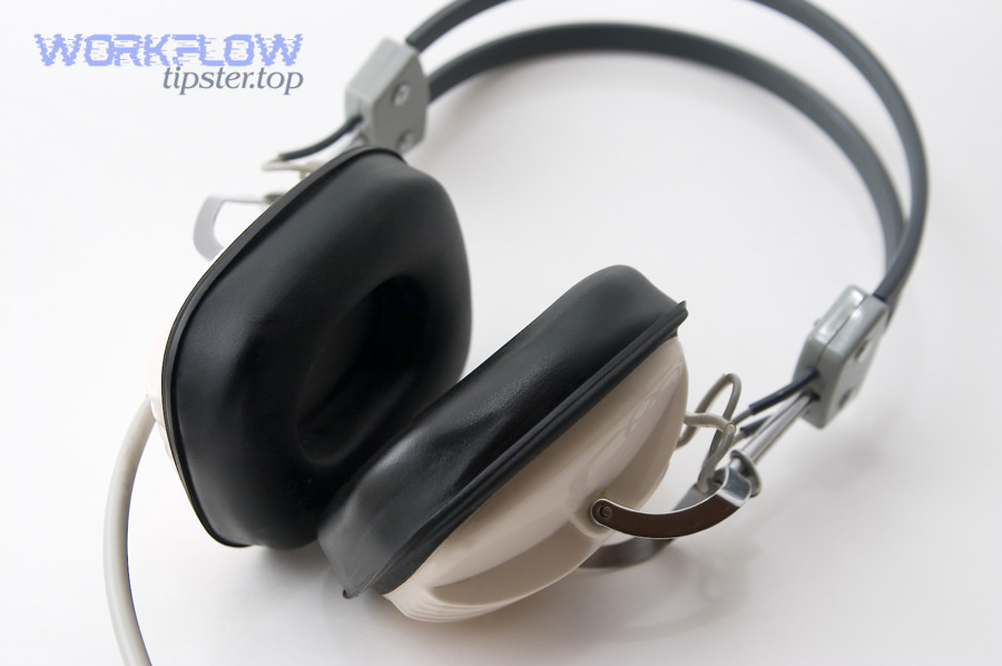 Headphones for audio troubleshooting